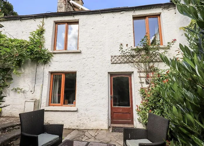 4 Greencross Cottages
